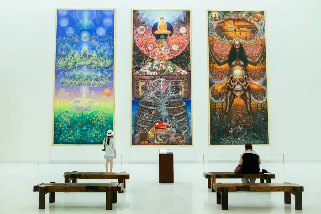 art_installation_in_museum